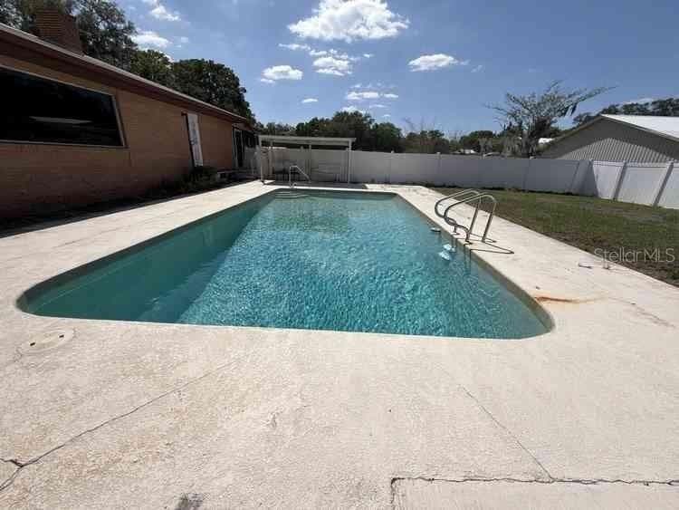 Inground Pool - NONE, MULBERRY