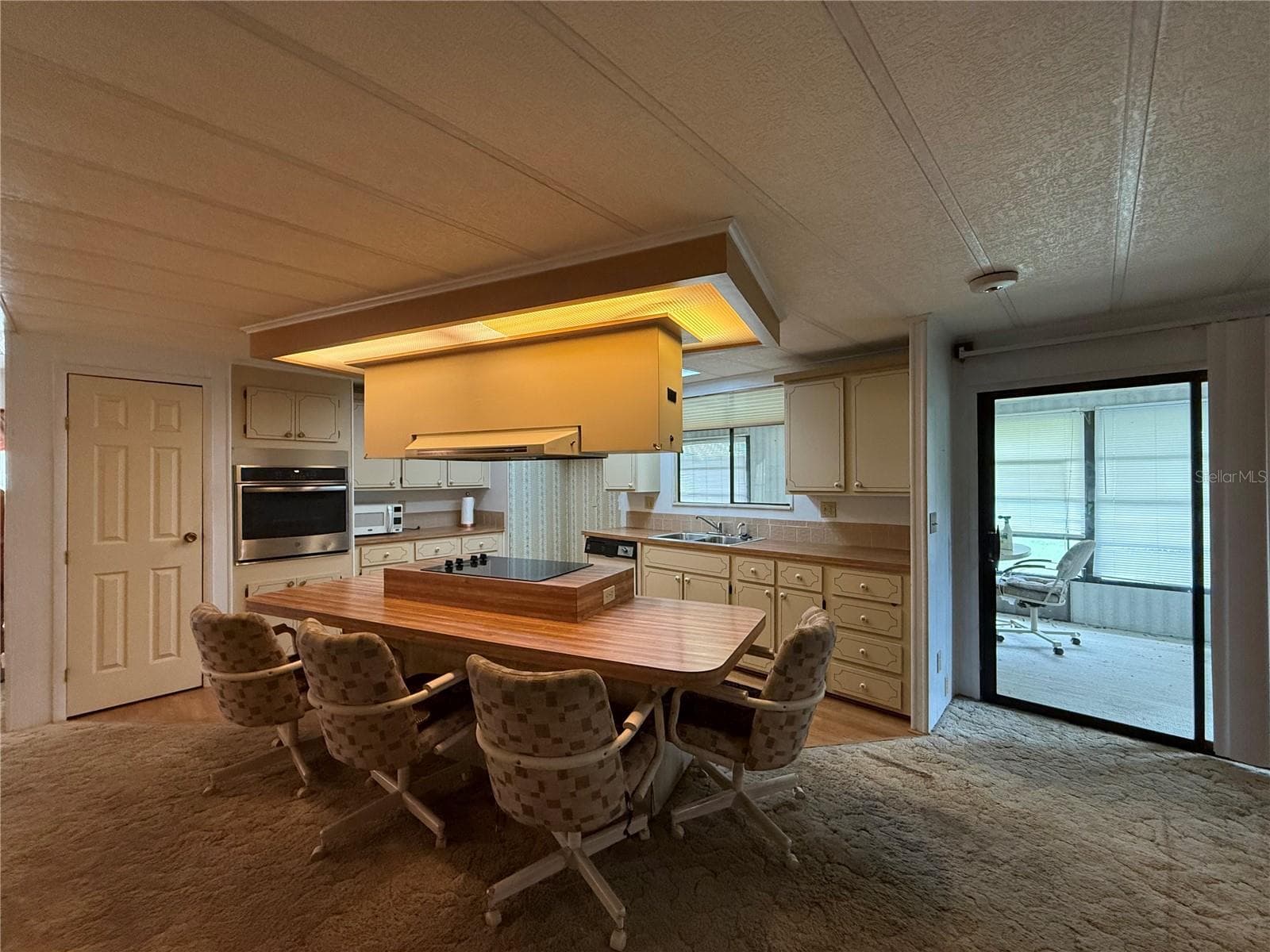 Manufactured Home at CONTINENTAL CTRY CLUB COMM, WILDWOOD, photo 5 of 25