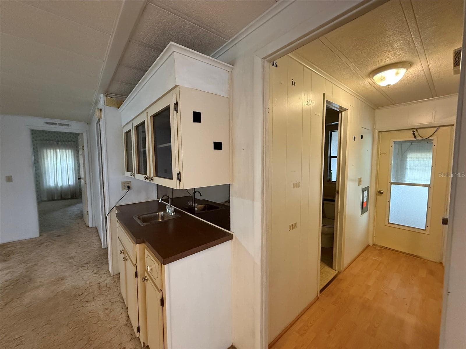 Manufactured Home at CONTINENTAL CTRY CLUB COMM, WILDWOOD, photo 9 of 25