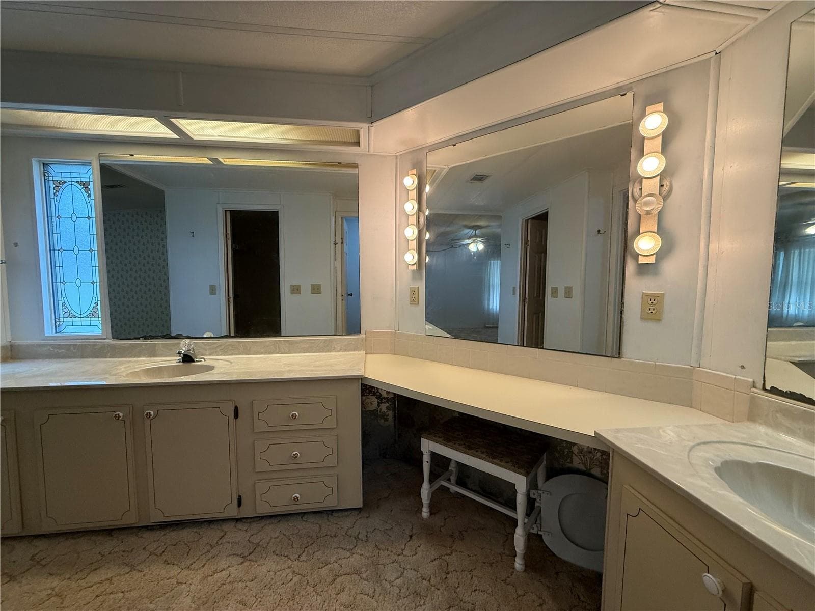 Manufactured Home at CONTINENTAL CTRY CLUB COMM, WILDWOOD, photo 18 of 25