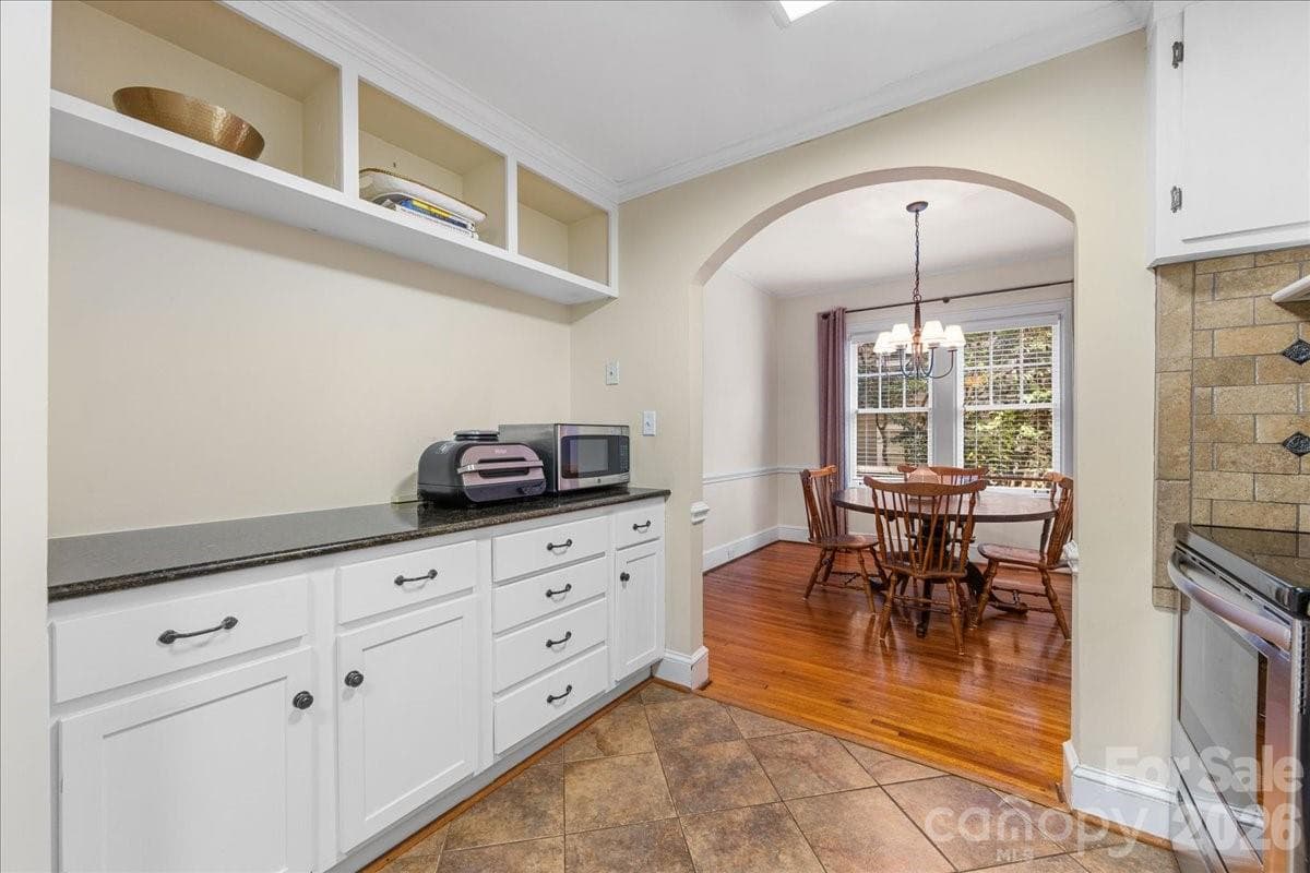 Condominium at 2300 Roswell Avenue, Charlotte, photo 23 of 34