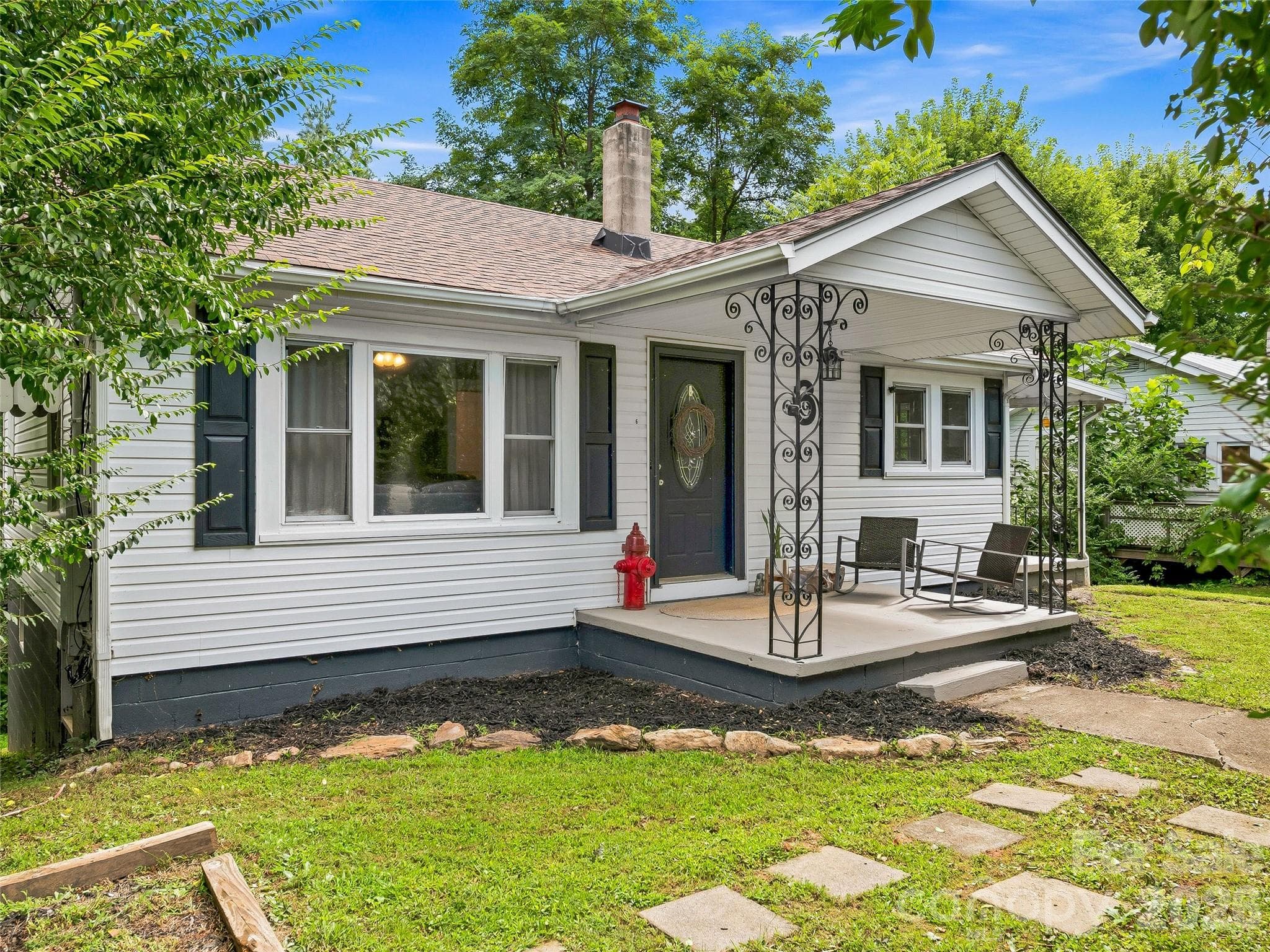 6 Bradford Circle