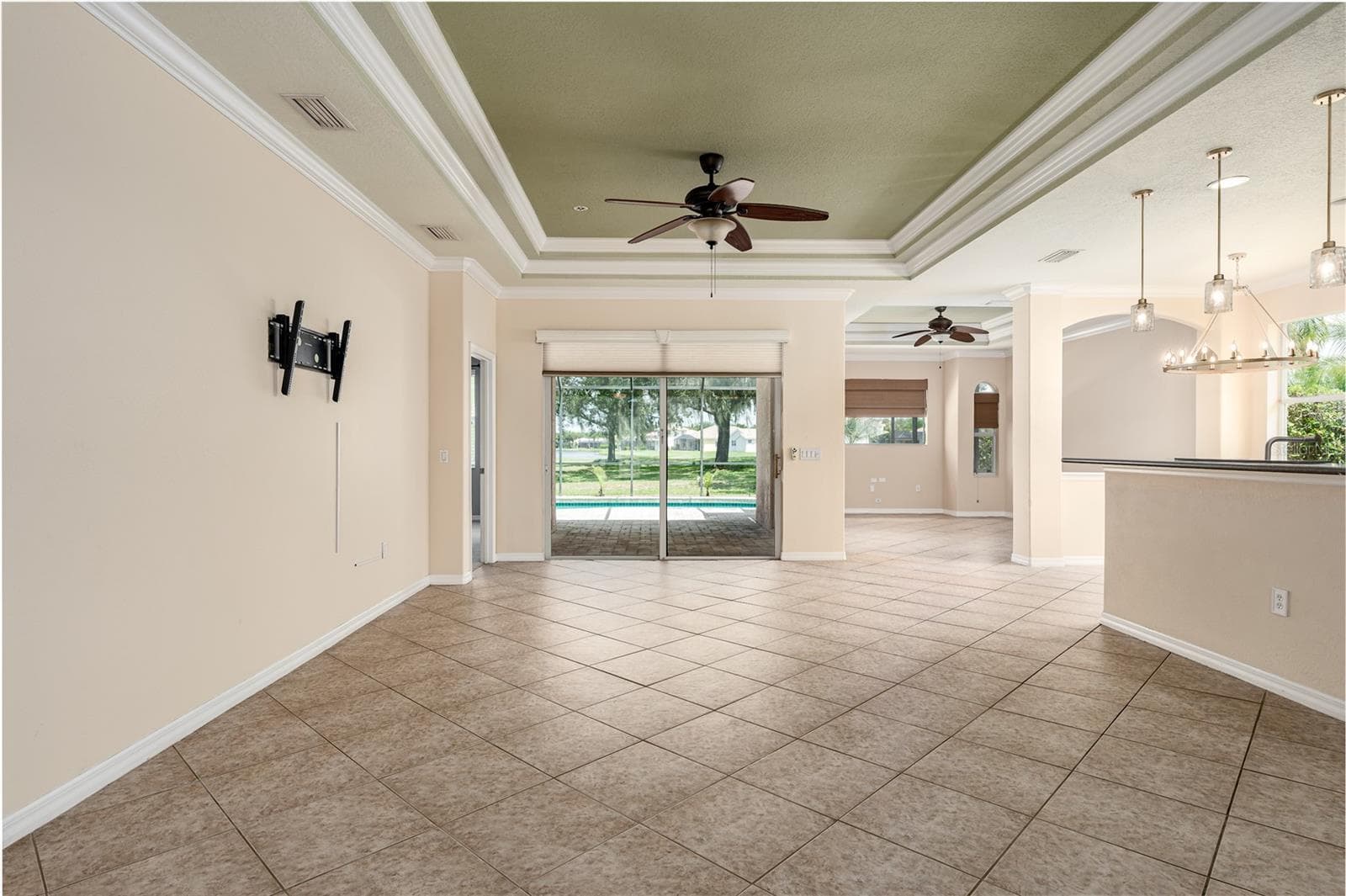 Single Family Residence at 8910 STONE HARBOUR LOOP, BRADENTON, photo 4 of 44