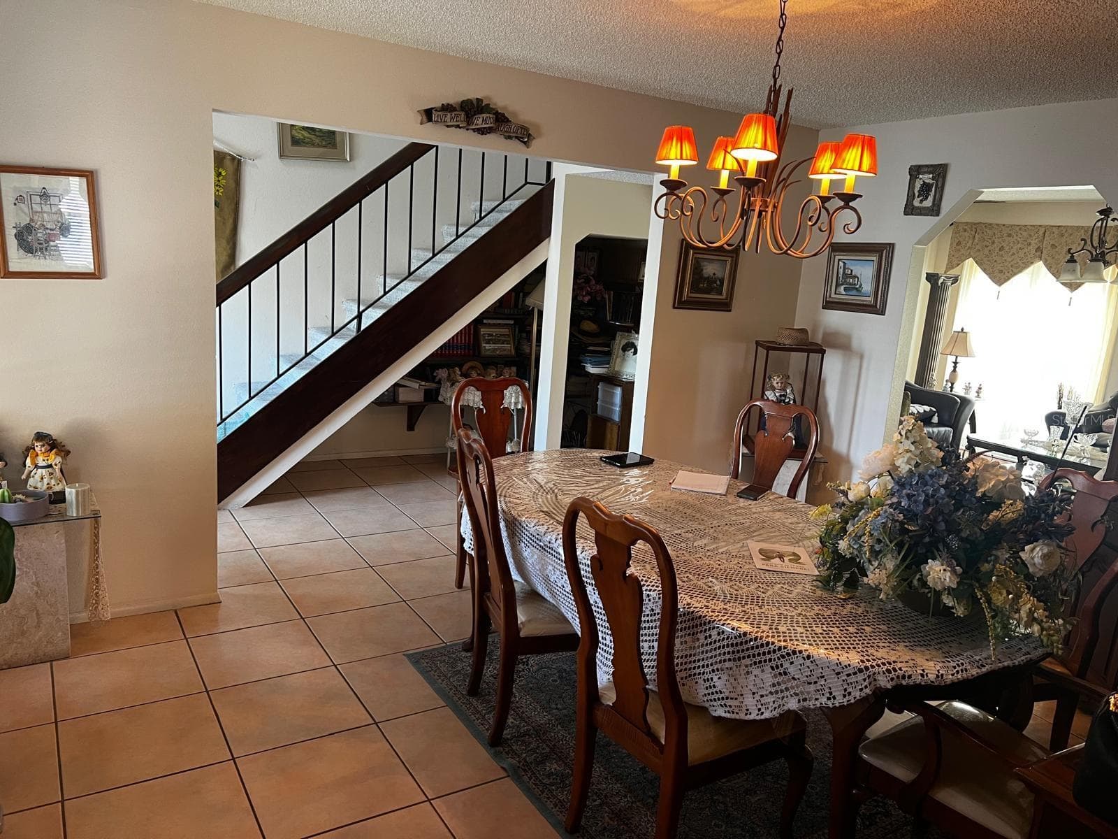 Single Family Residence at 7804 SNOWBERRY CIR, ORLANDO, photo 2 of 14