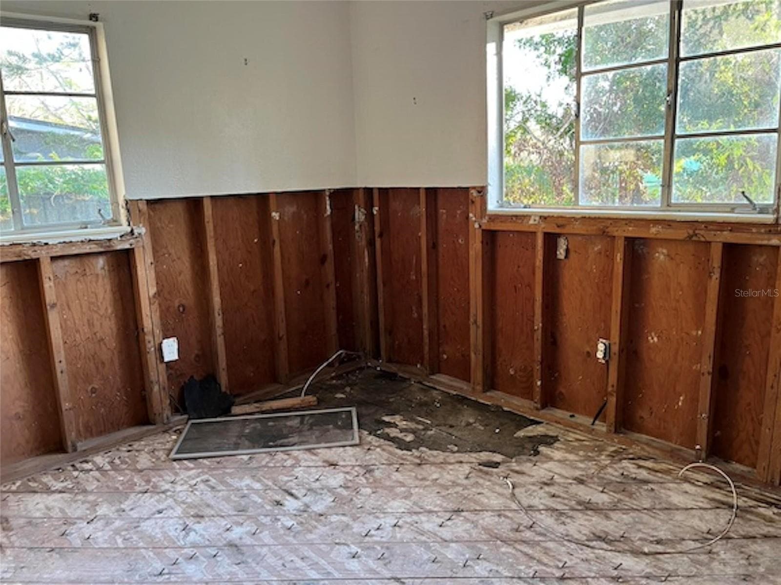 Single Family Residence at 7011 HIBISCUS AVE S, SOUTH PASADENA, photo 10 of 15