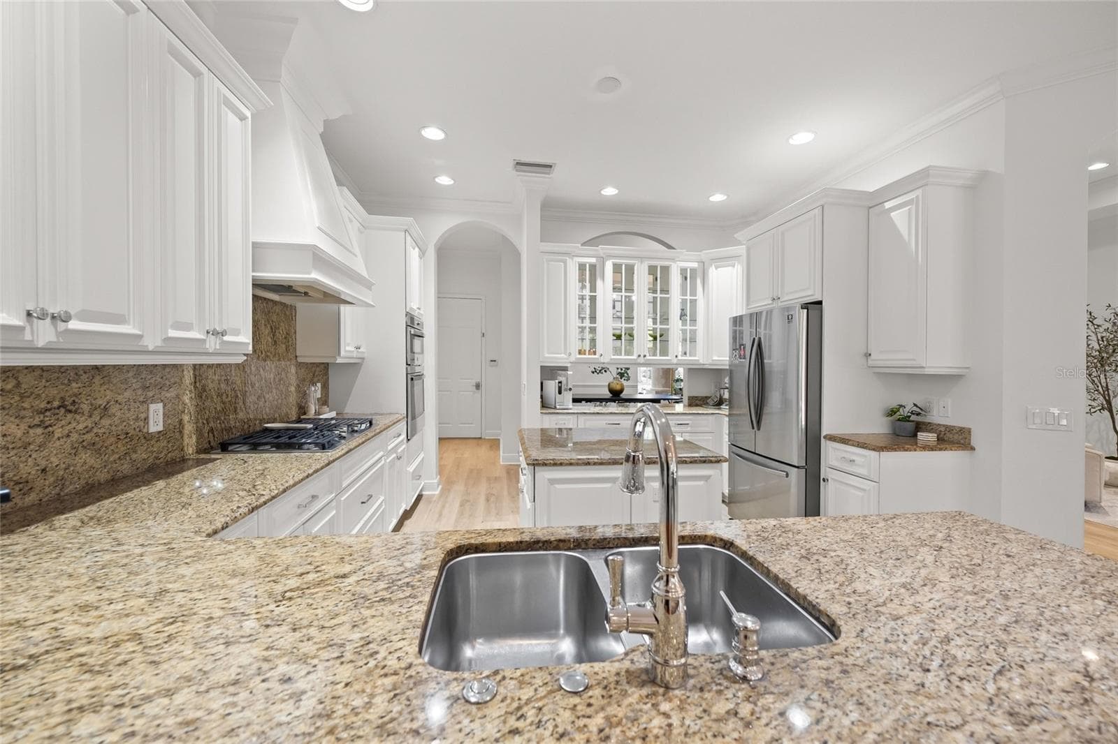 Single Family Residence at 4665 TUSCANA DR, SARASOTA, photo 15 of 63