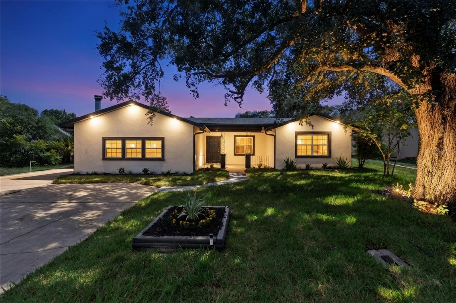 1033 CRYSTAL BOWL CIR