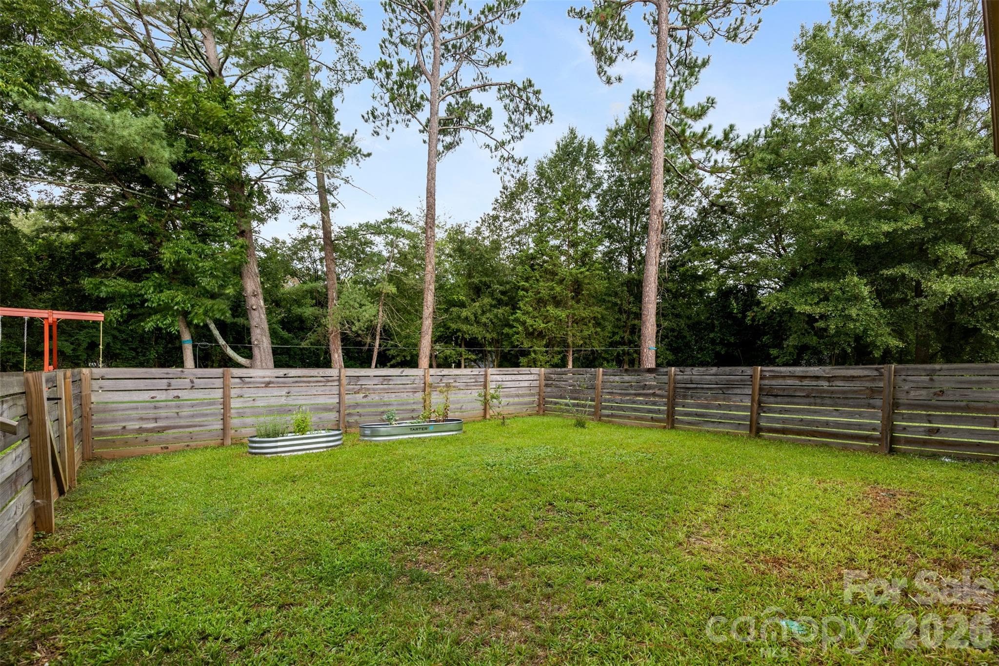 Fenced area for pets and/or kids - 821 Normandy View Street, Gastonia
