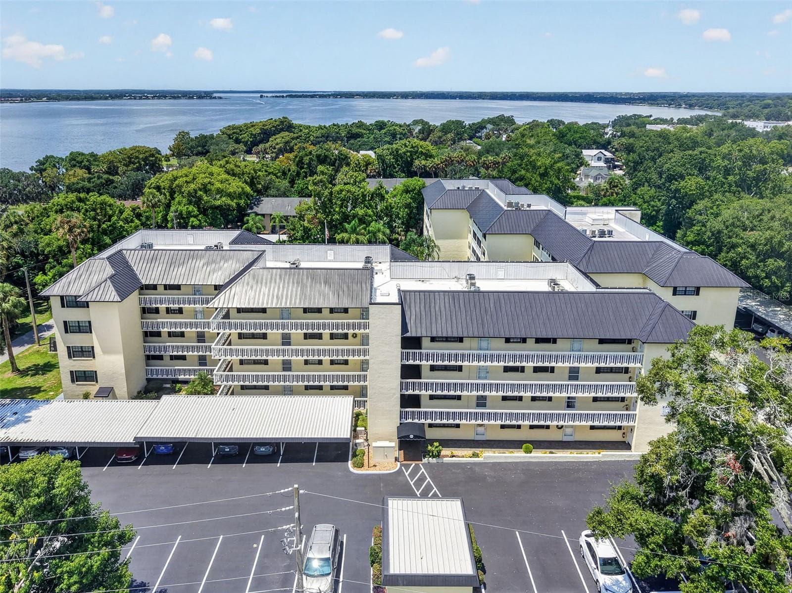 Condominium at 101 N GRANDVIEW ST #203, MOUNT DORA, photo 3 of 55