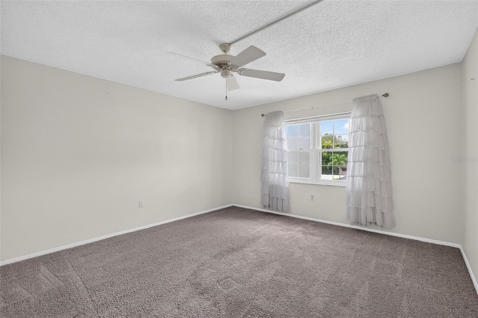 Primary bedroom - 101 N GRANDVIEW ST #203, MOUNT DORA
