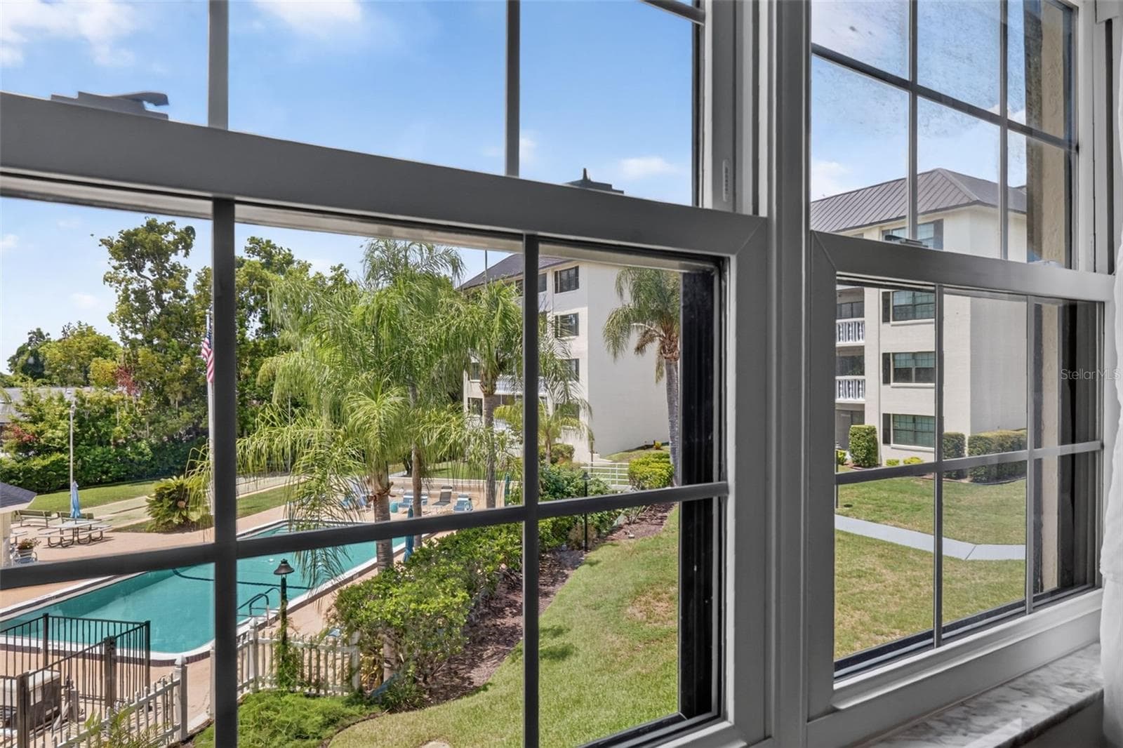 View from the bedroom - 101 N GRANDVIEW ST #203, MOUNT DORA