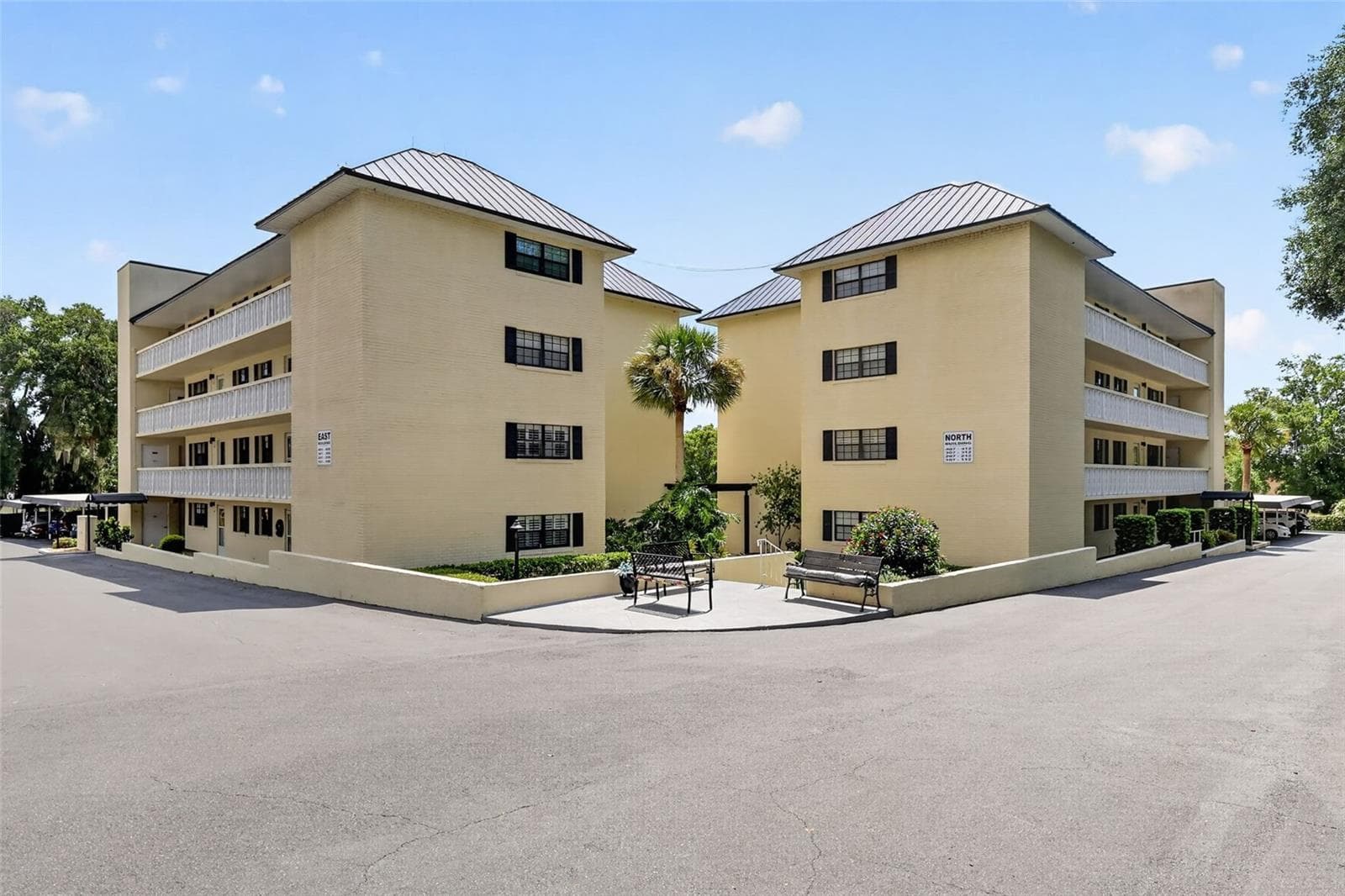 Condominium at 101 N GRANDVIEW ST #203, MOUNT DORA, photo 35 of 55