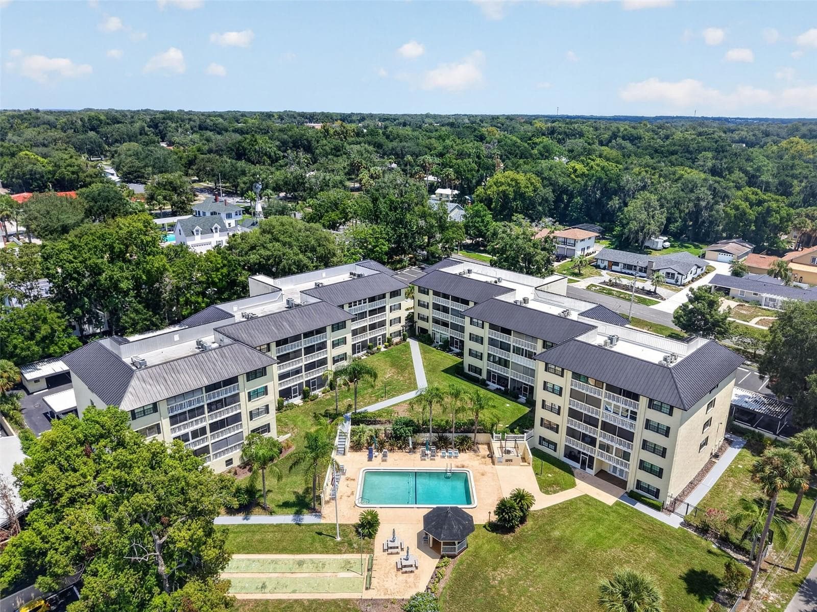 Condominium at 101 N GRANDVIEW ST #203, MOUNT DORA, photo 37 of 55