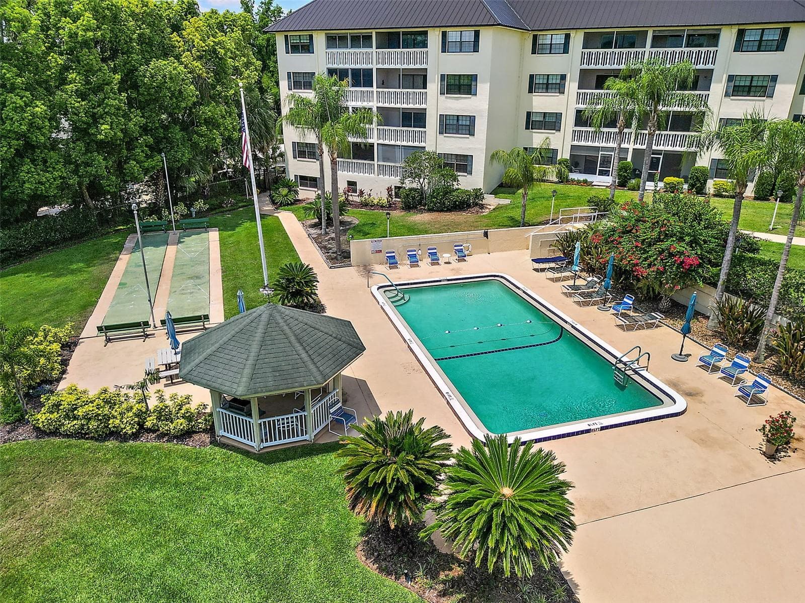 Condominium at 101 N GRANDVIEW ST #203, MOUNT DORA, photo 41 of 55