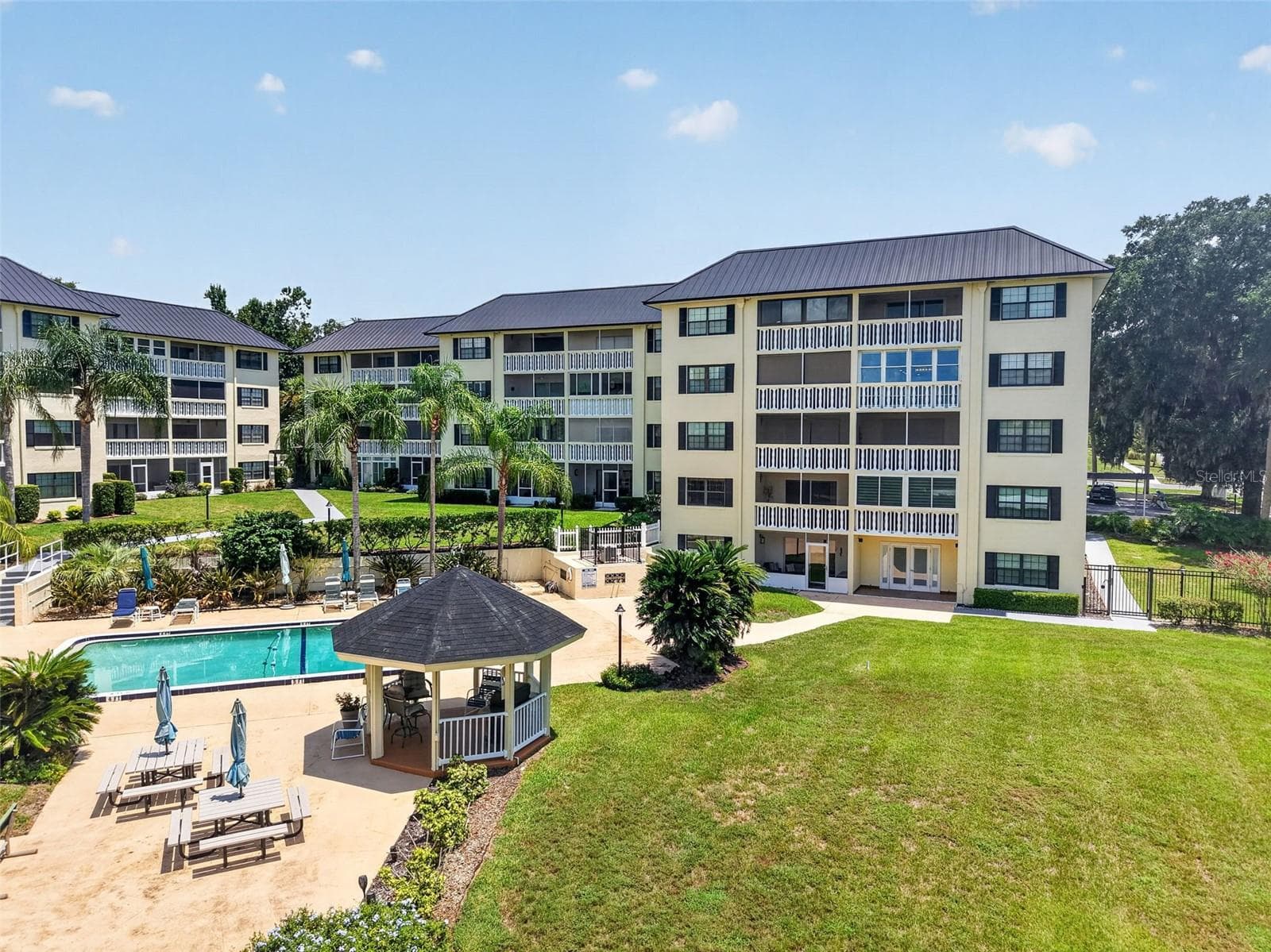 Condominium at 101 N GRANDVIEW ST #203, MOUNT DORA, photo 43 of 55