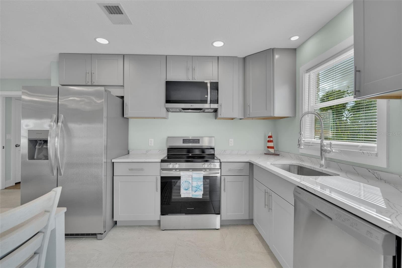 Condominium at 713 SAINT JUDES DR S #2, LONGBOAT KEY, photo 12 of 45