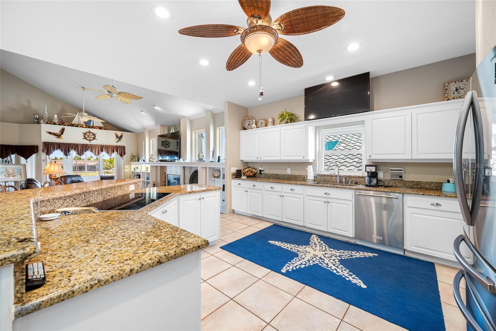 Single Family Residence at 861 SYMPHONY ISLES BLVD, APOLLO BEACH, photo 18 of 98