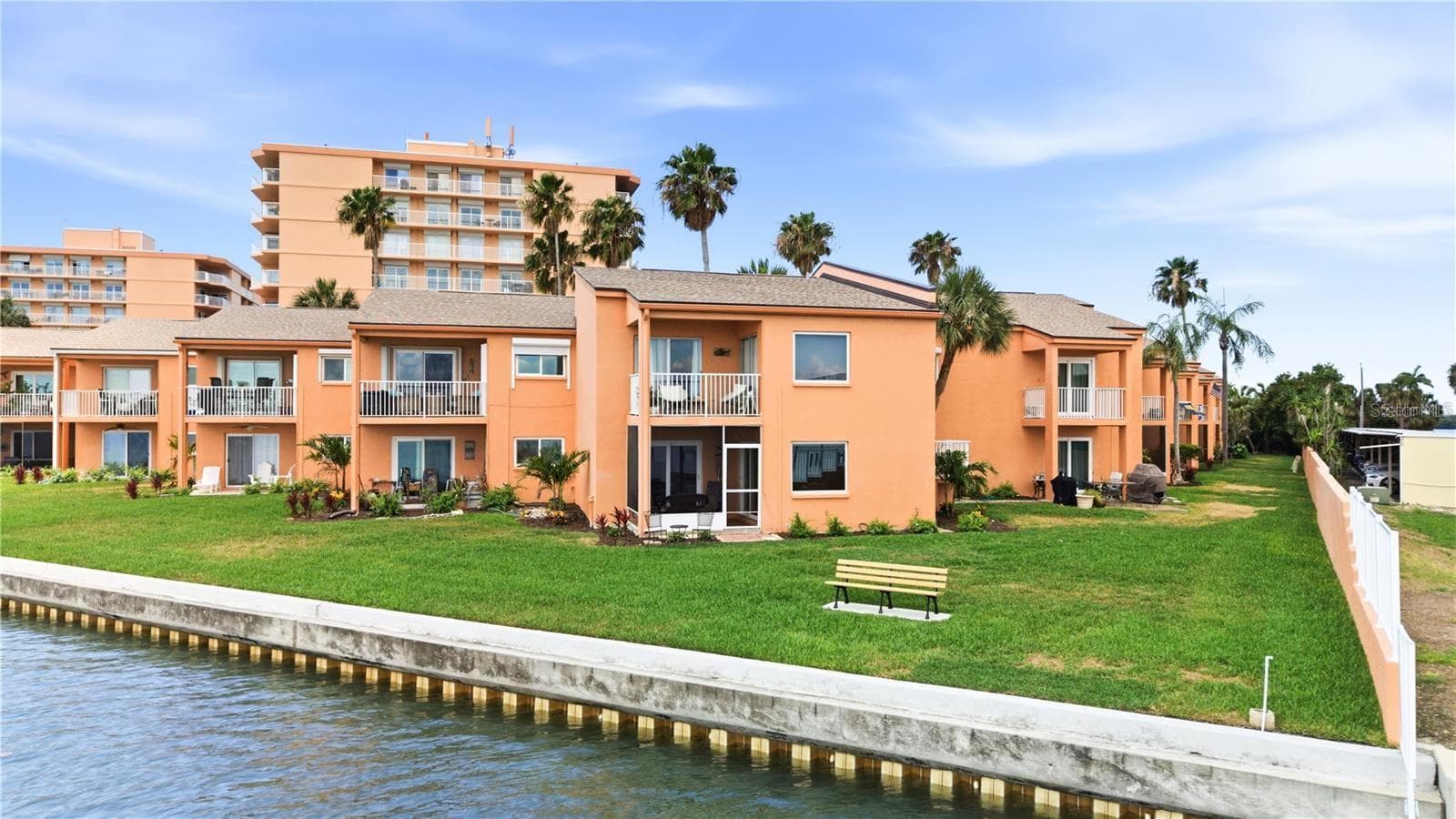 Condominium at 7400 SUNSHINE SKYWAY LN S #111, ST PETERSBURG, photo 5 of 38