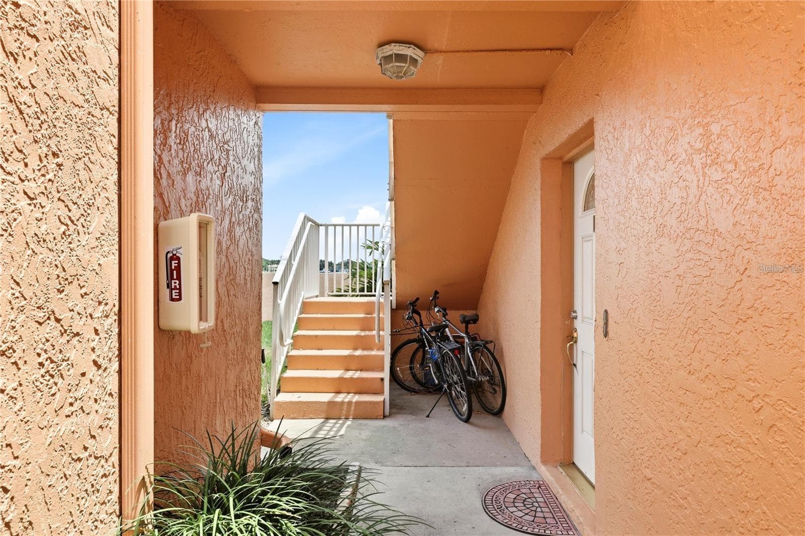 Condominium at 7400 SUNSHINE SKYWAY LN S #111, ST PETERSBURG, photo 8 of 38