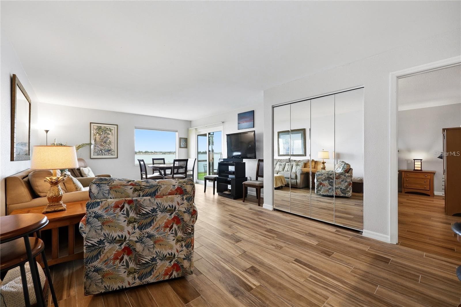 Condominium at 7400 SUNSHINE SKYWAY LN S #111, ST PETERSBURG, photo 10 of 38