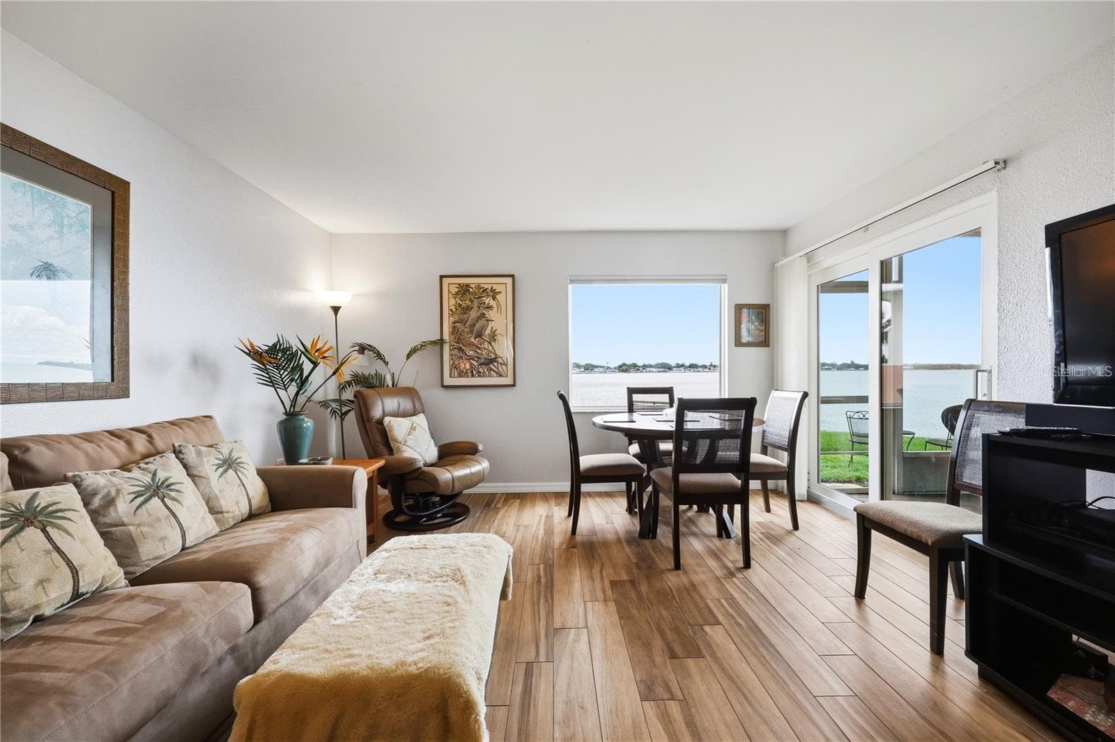 Condominium at 7400 SUNSHINE SKYWAY LN S #111, ST PETERSBURG, photo 12 of 38