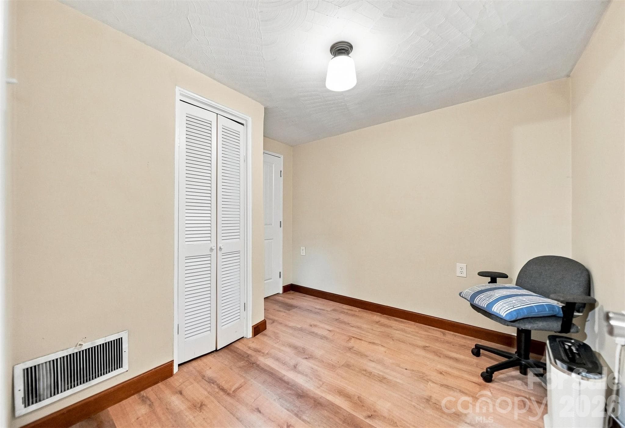 Single Family Residence at 2588 Old Shelby Road, Hickory, photo 20 of 48
