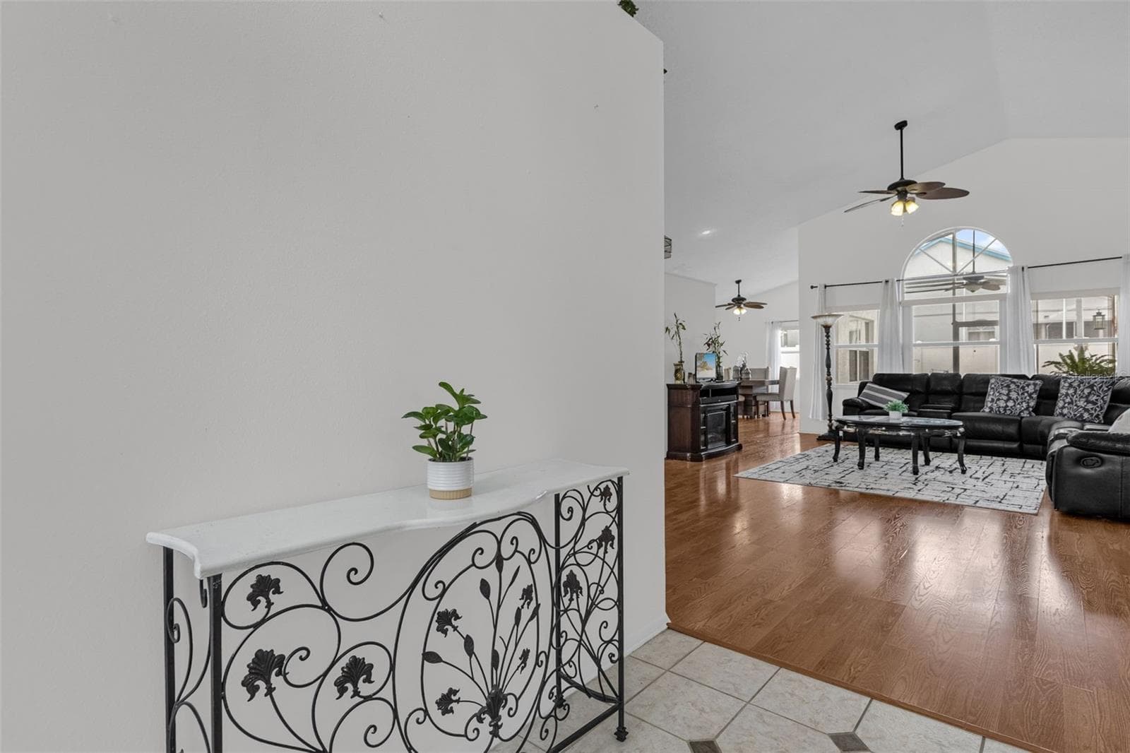 Single Family Residence at 502 BRIGHTVIEW DR, LAKE MARY, photo 4 of 52