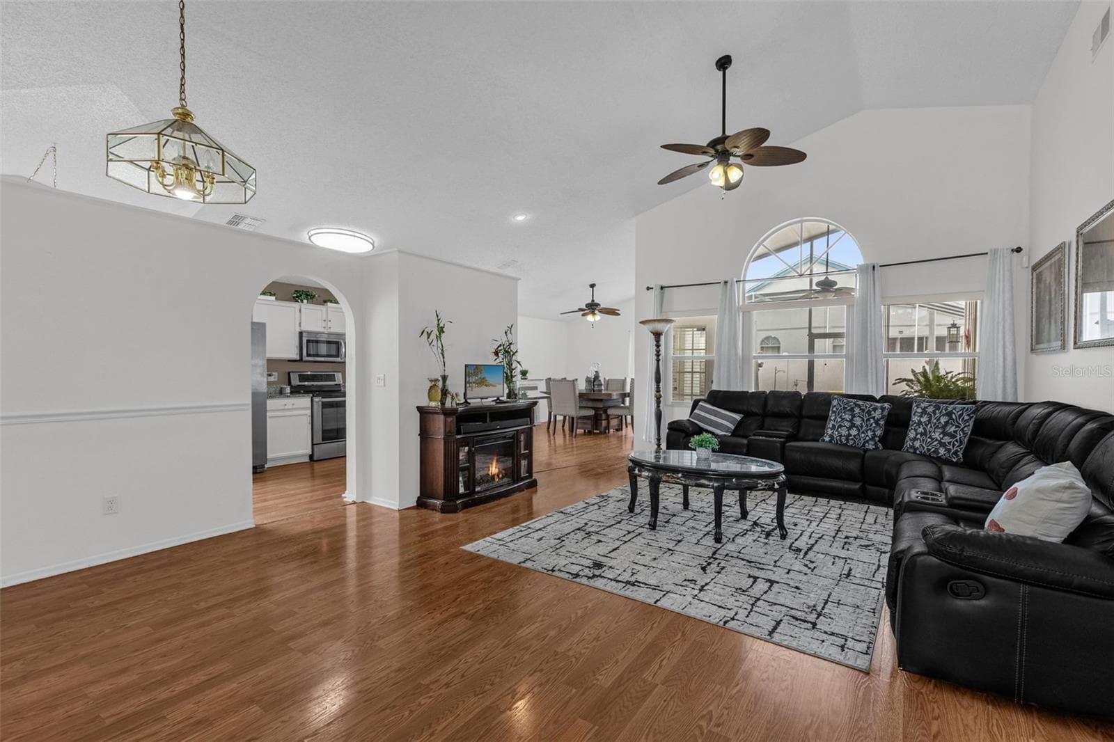 Single Family Residence at 502 BRIGHTVIEW DR, LAKE MARY, photo 8 of 52