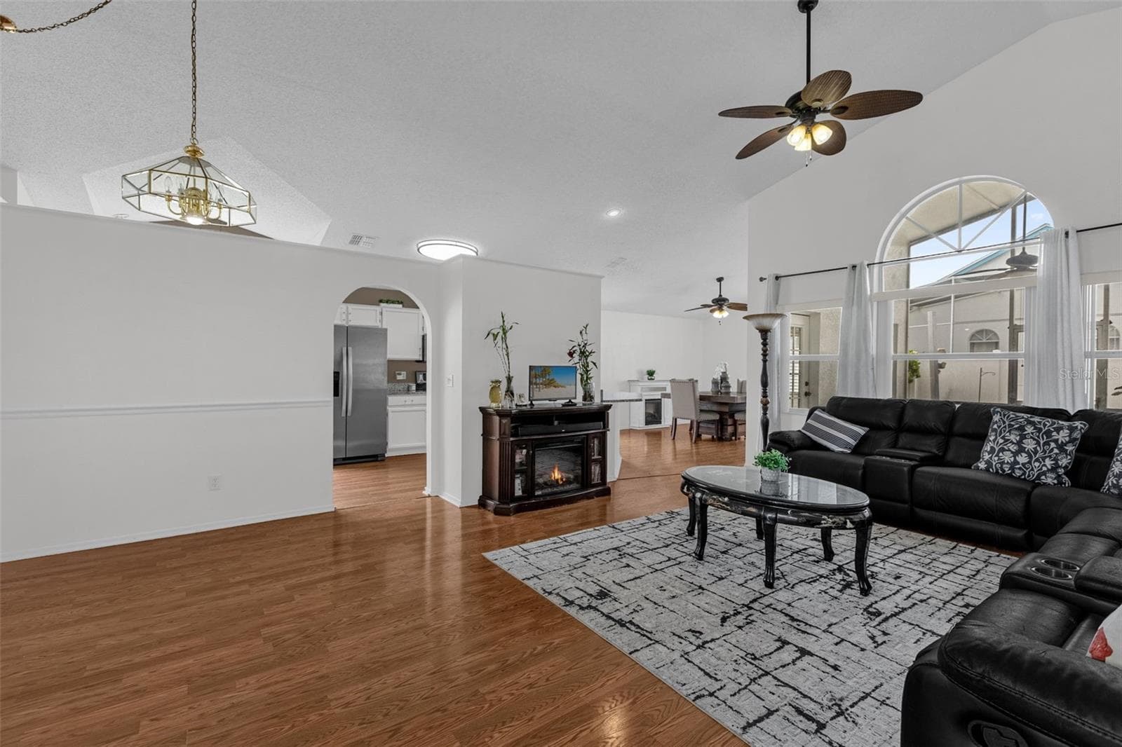 Single Family Residence at 502 BRIGHTVIEW DR, LAKE MARY, photo 9 of 52