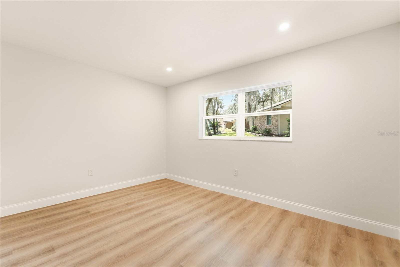 Single Family Residence at 114 WAYLAND CIR, LONGWOOD, photo 27 of 45