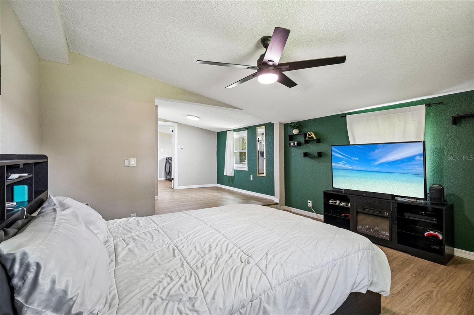 Single Family Residence at 1903 N BARNES ST, PLANT CITY, photo 11 of 24