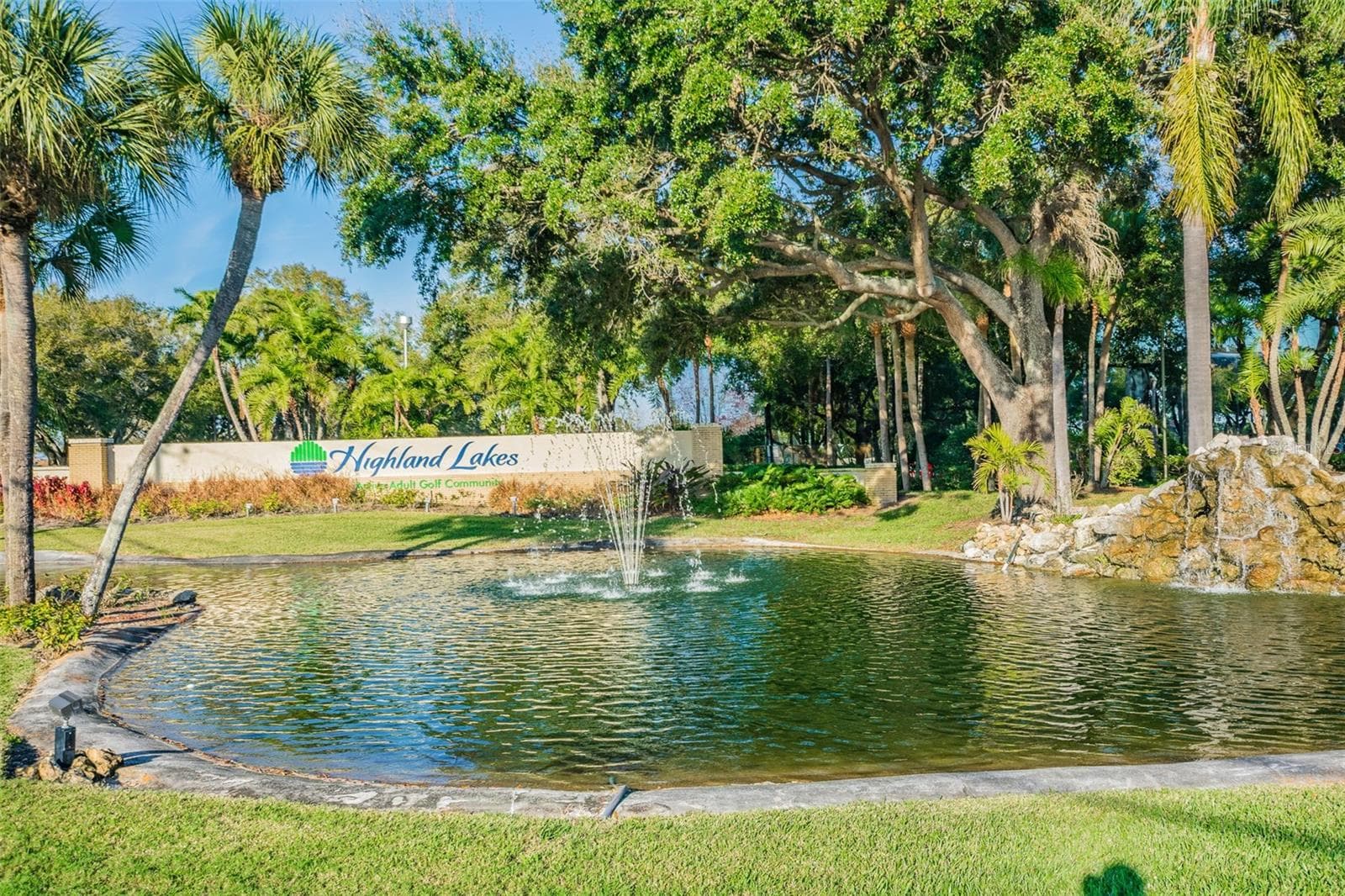 Condominium at 2150 SHELLY DR #B, PALM HARBOR, photo 22 of 33