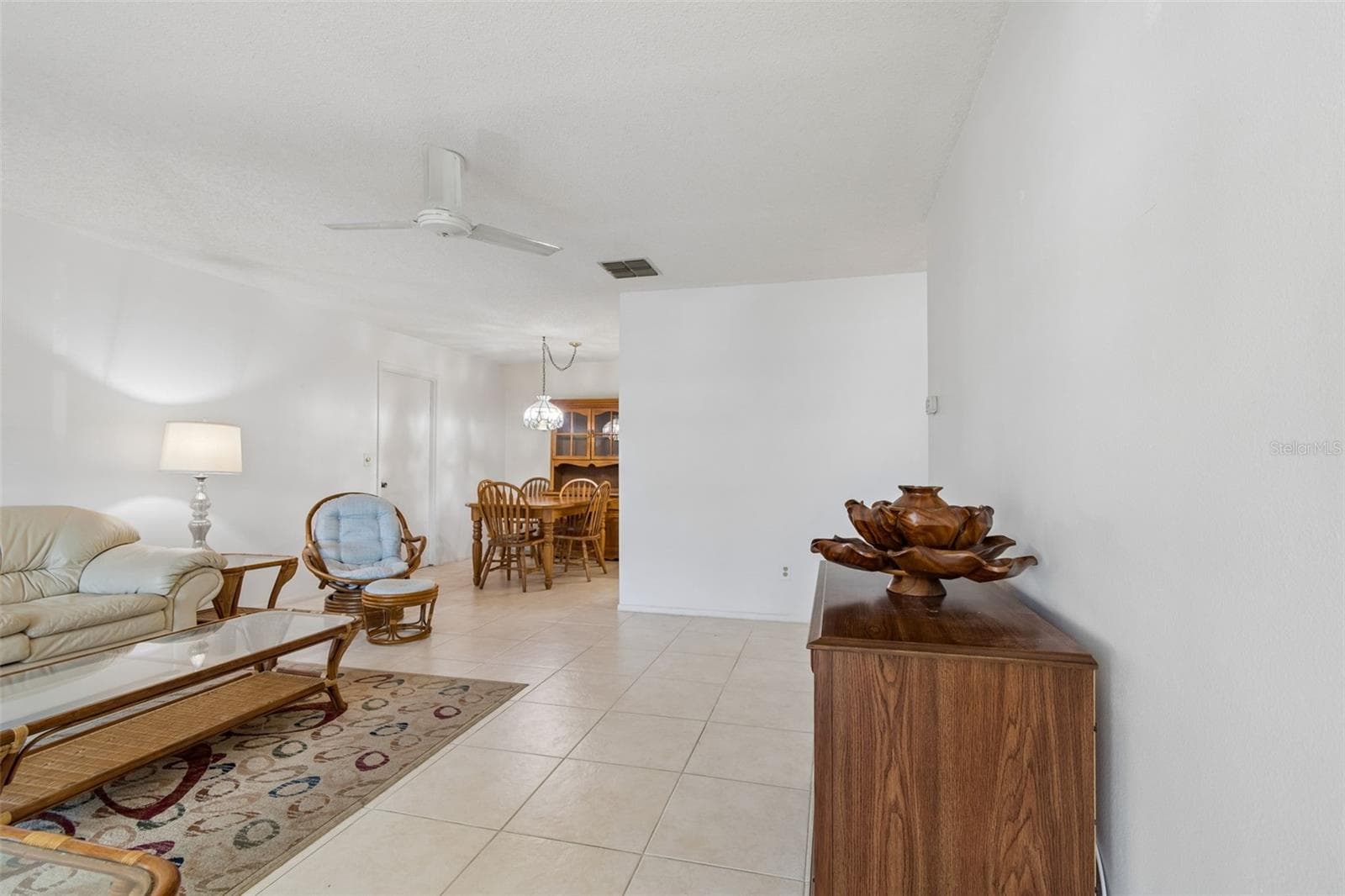 Condominium at 2150 SHELLY DR #B, PALM HARBOR, photo 5 of 33