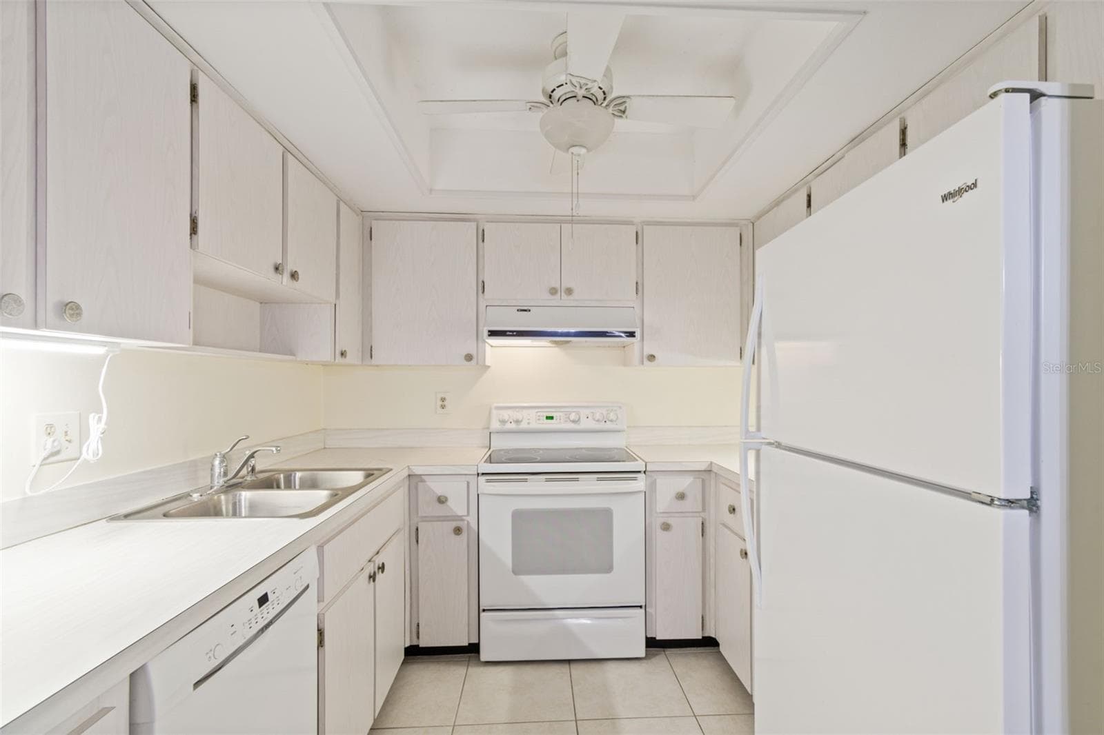 Condominium at 2150 SHELLY DR #B, PALM HARBOR, photo 11 of 33