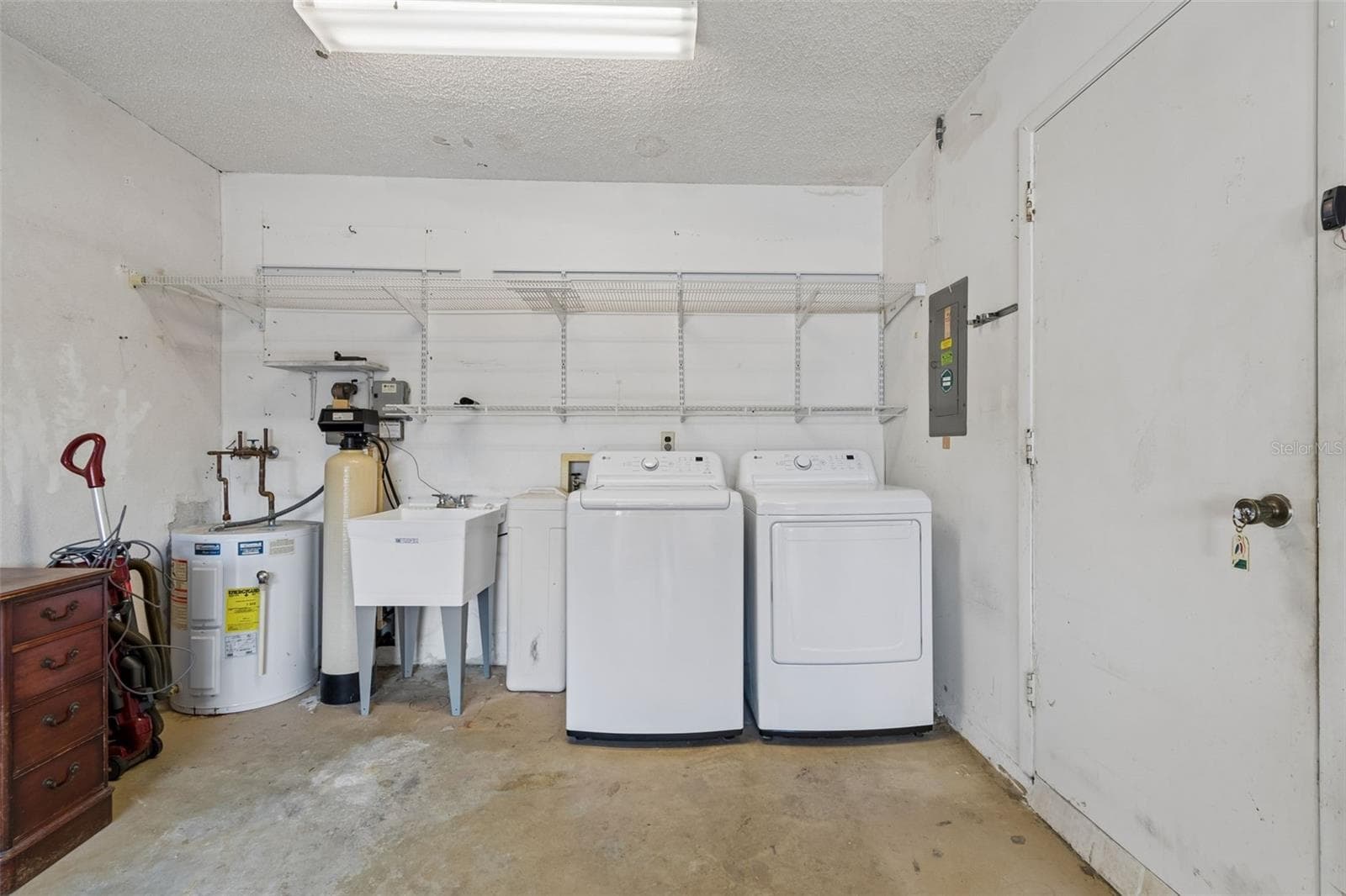 Condominium at 2150 SHELLY DR #B, PALM HARBOR, photo 21 of 33