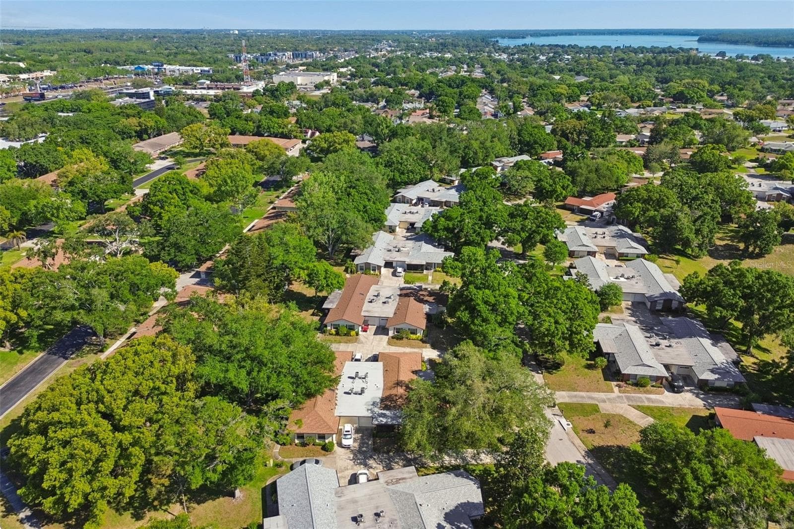Condominium at 2150 SHELLY DR #B, PALM HARBOR, photo 24 of 33