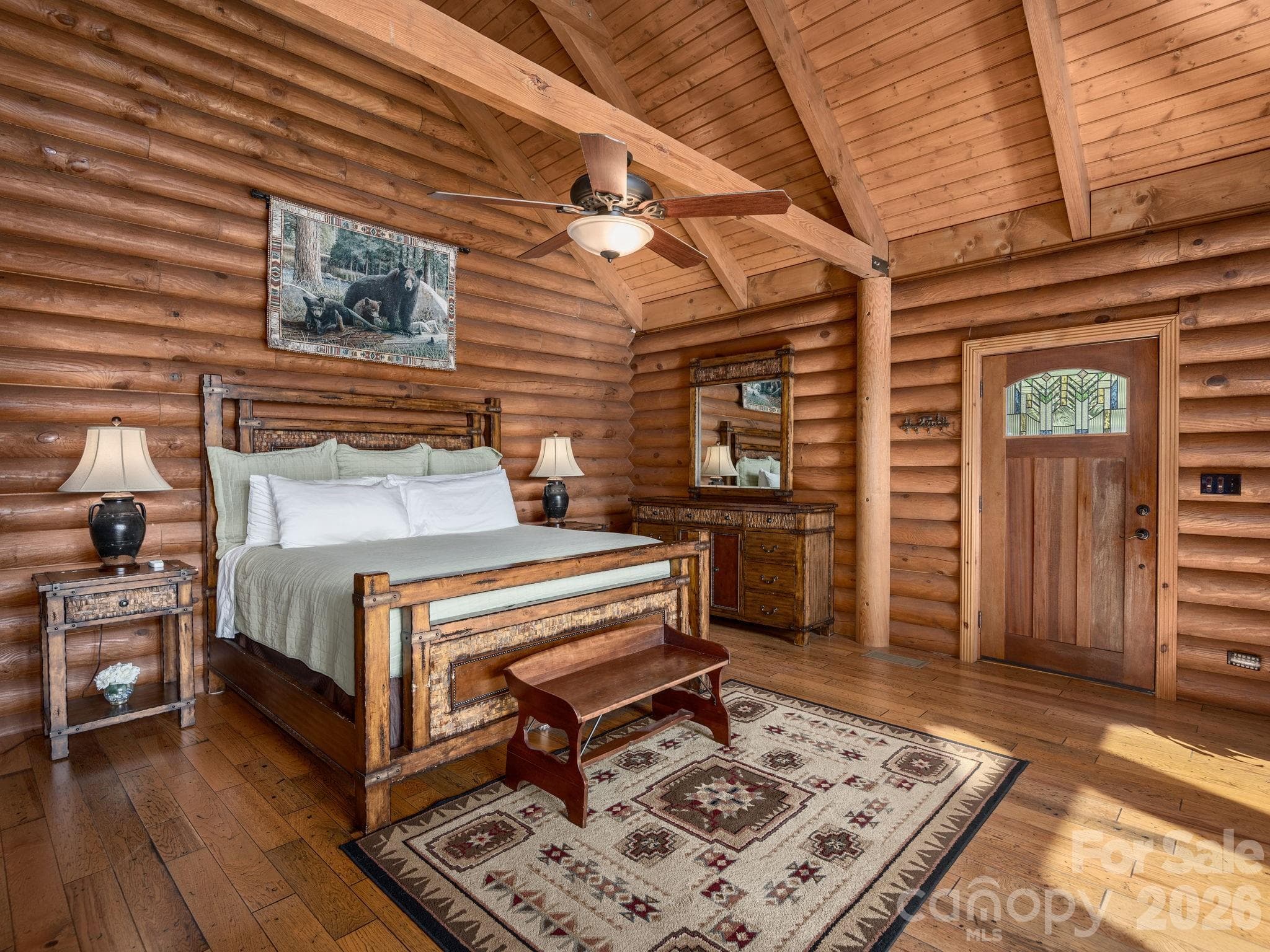 Honeymoon Cabin Bedroom - 135 Potato Branch Road, Leicester