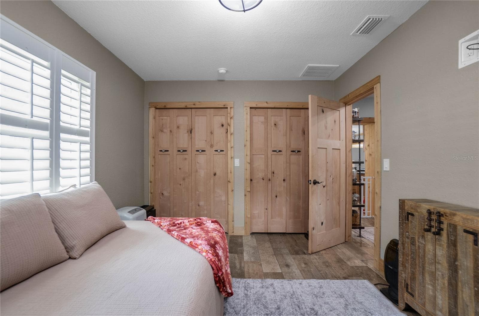 Single Family Residence at 221 S HUNTING LODGE DR, INVERNESS, photo 24 of 52