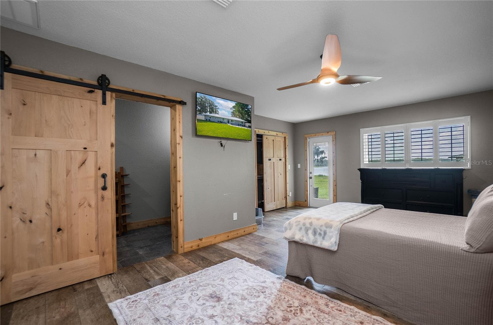 Single Family Residence at 221 S HUNTING LODGE DR, INVERNESS, photo 26 of 52