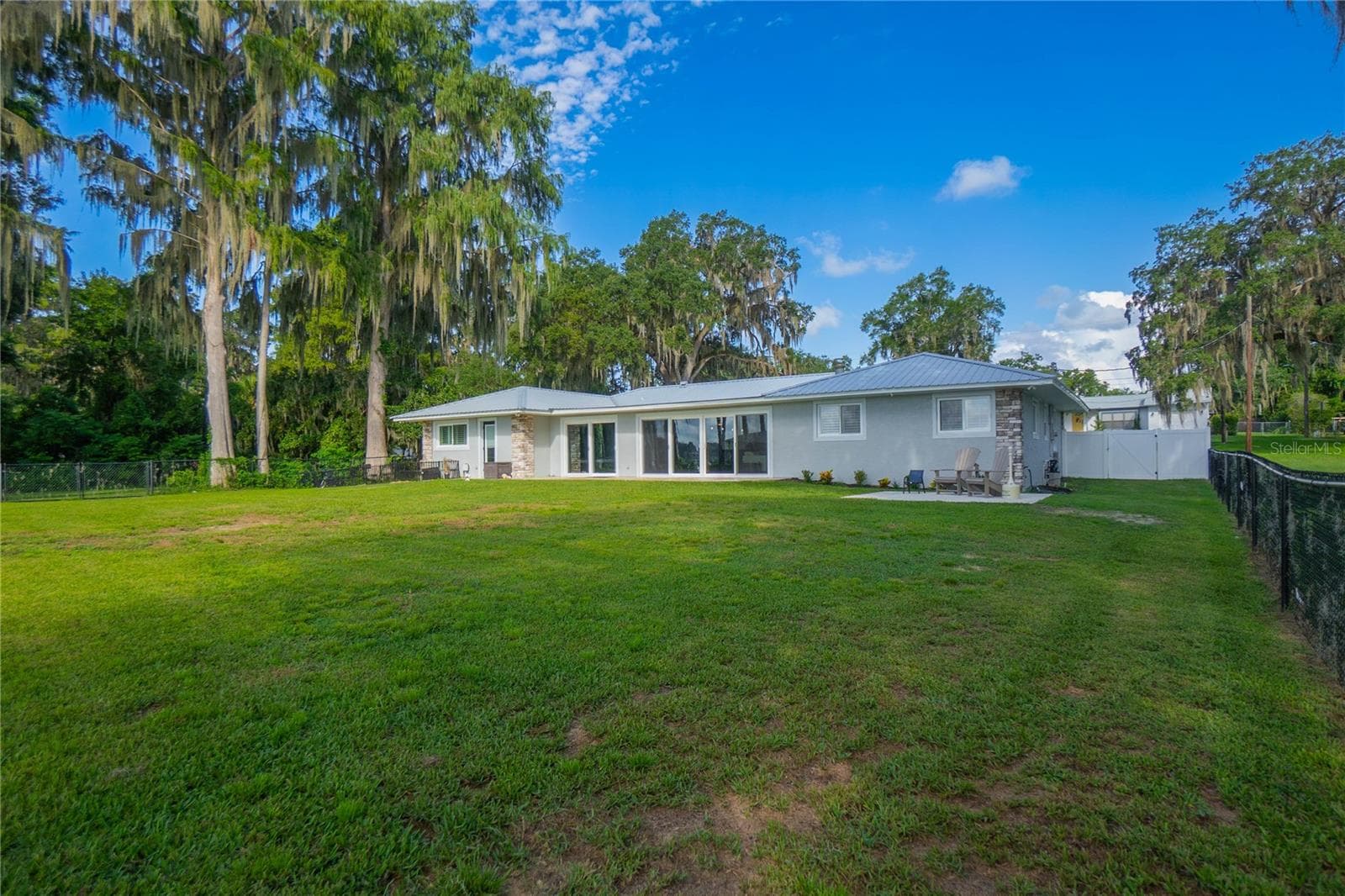 Single Family Residence at 221 S HUNTING LODGE DR, INVERNESS, photo 31 of 52