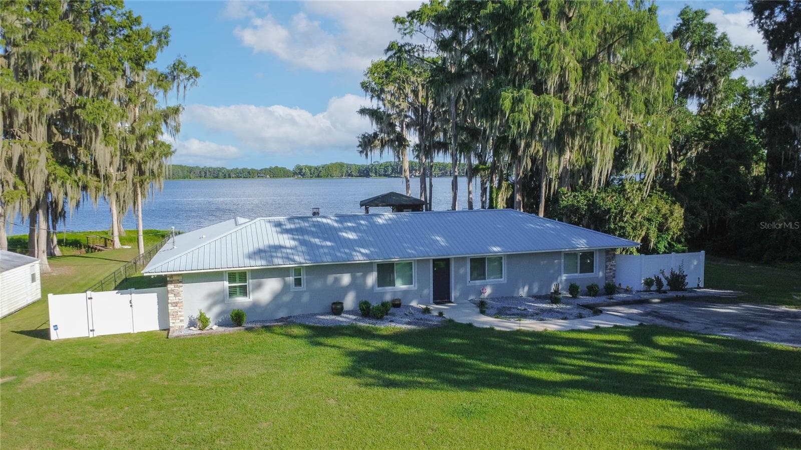 Single Family Residence at 221 S HUNTING LODGE DR, INVERNESS, photo 51 of 52