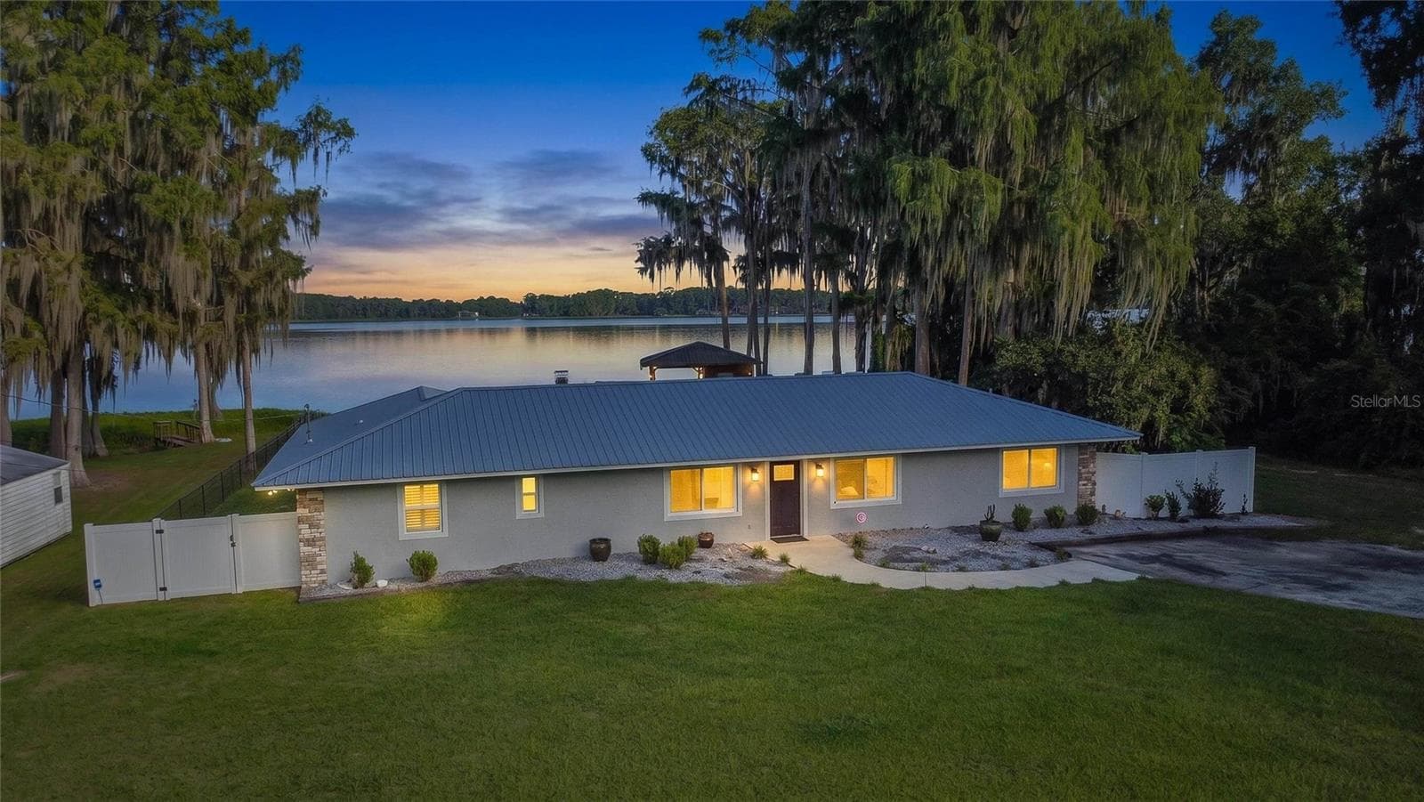Single Family Residence at 221 S HUNTING LODGE DR, INVERNESS, photo 52 of 52