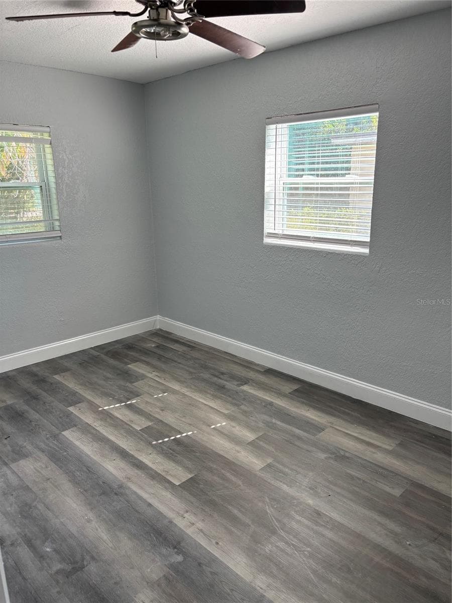 Single Family Residence at 4321 LAKE LAWNE AVE, ORLANDO, photo 6 of 13