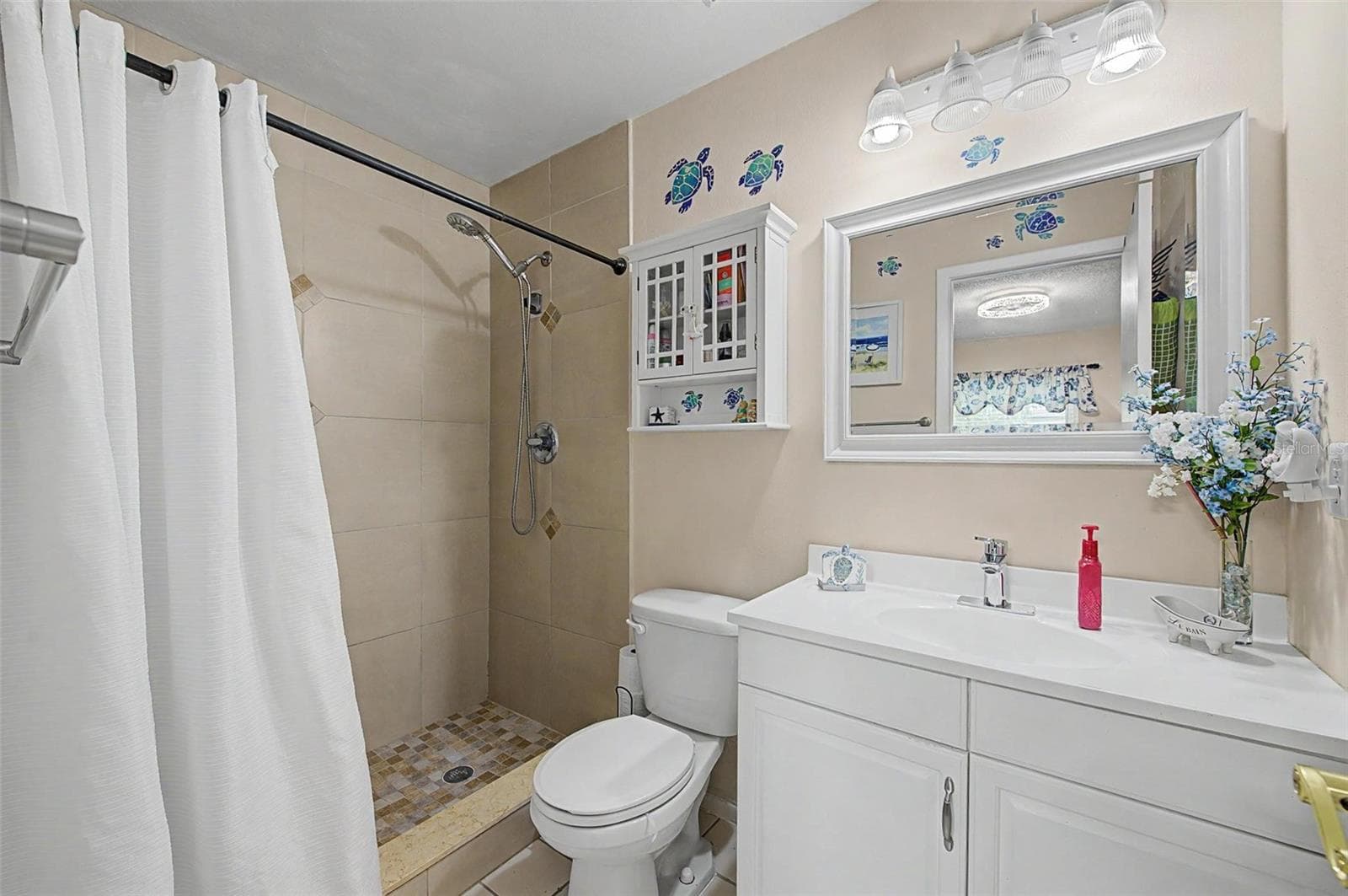 Single Family Residence at 1004 COOLWOOD PL, BRANDON, photo 22 of 44