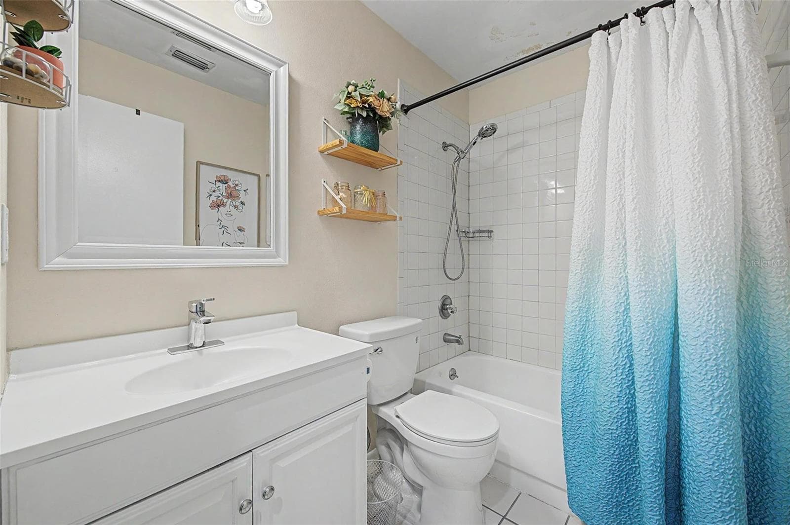 Single Family Residence at 1004 COOLWOOD PL, BRANDON, photo 26 of 44