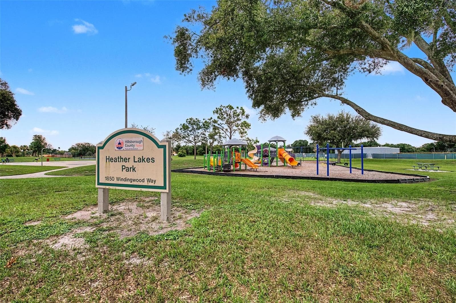 Single Family Residence at 1004 COOLWOOD PL, BRANDON, photo 40 of 44