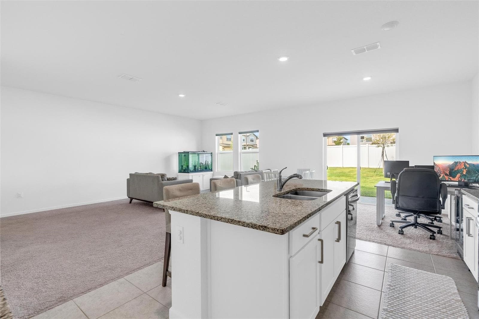 Single Family Residence at 2207 BEAR PEAK RD, MINNEOLA, photo 13 of 38
