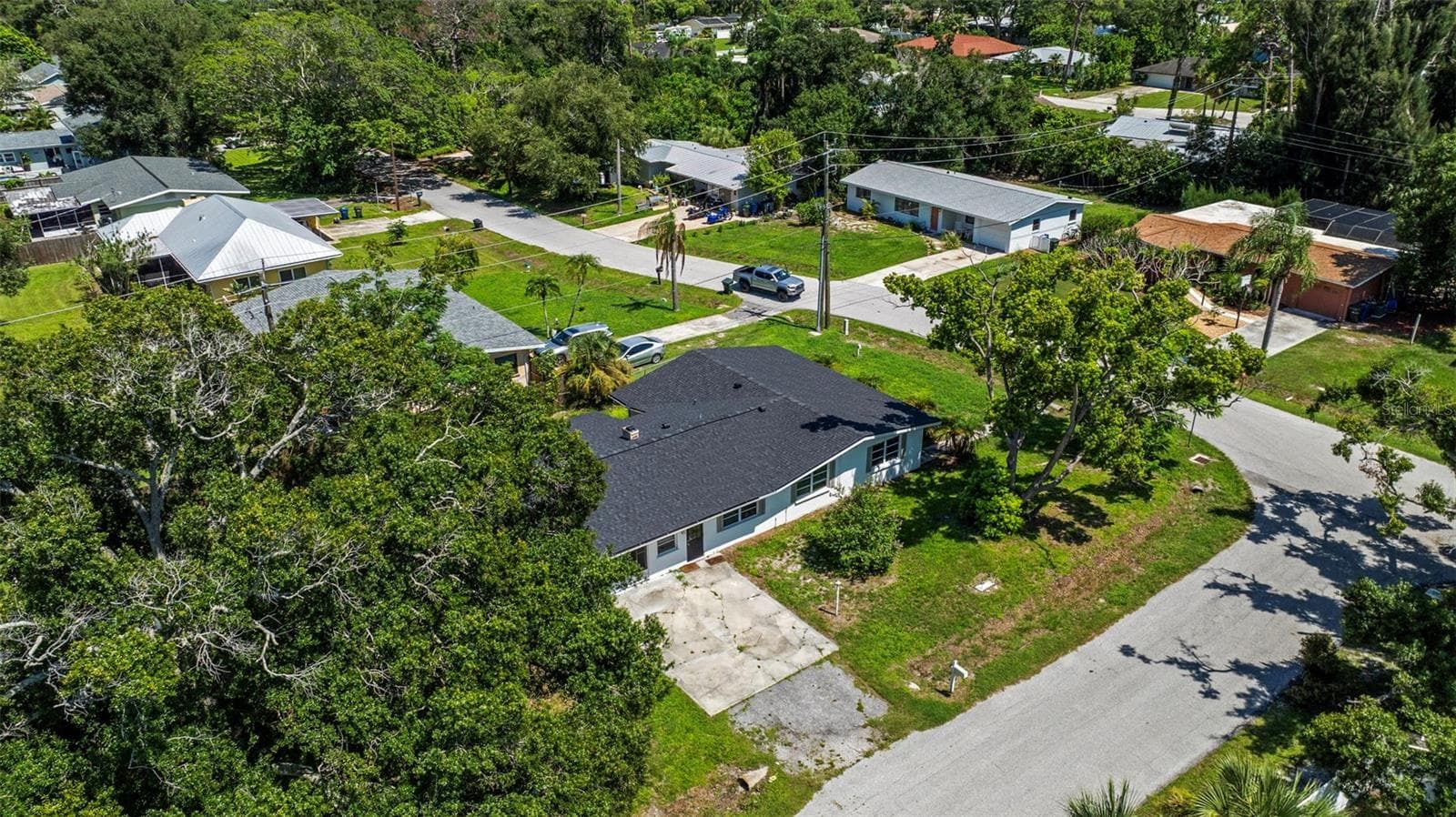 Single Family Residence at 4875 NORTHWOOD AVE, SARASOTA, photo 6 of 47