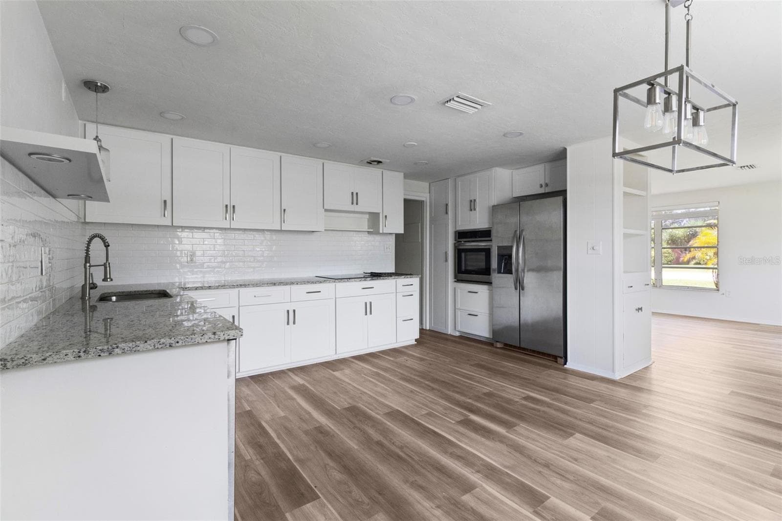 Single Family Residence at 4875 NORTHWOOD AVE, SARASOTA, photo 19 of 47