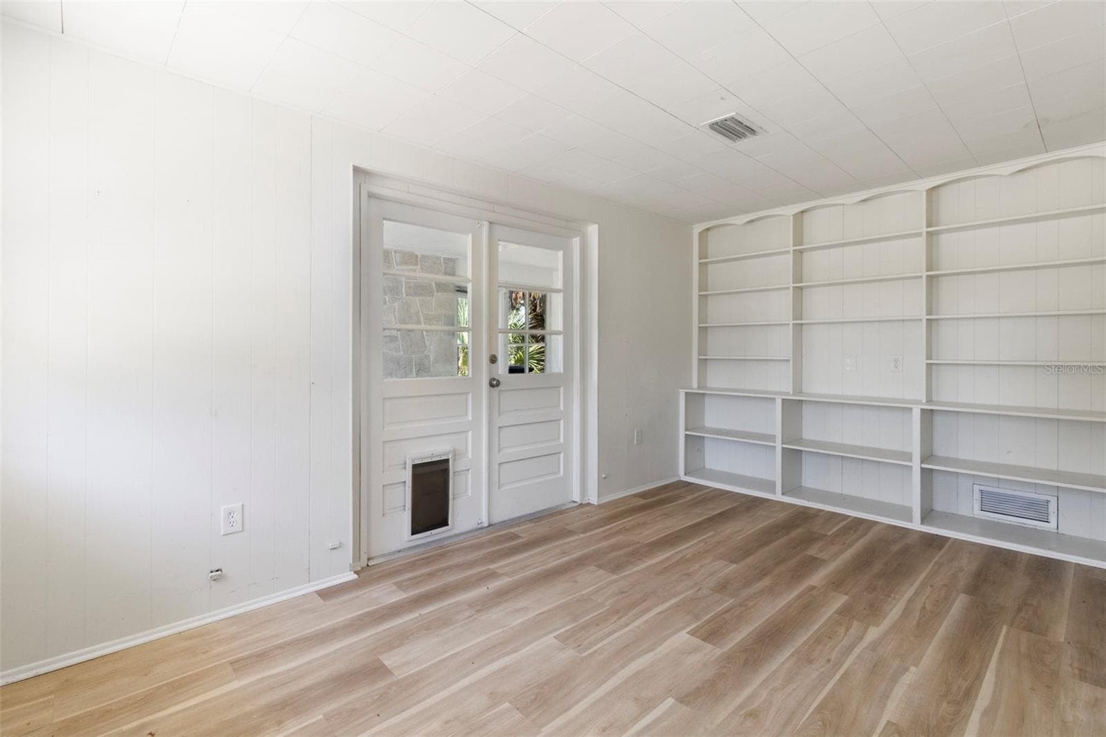 Single Family Residence at 4875 NORTHWOOD AVE, SARASOTA, photo 31 of 47